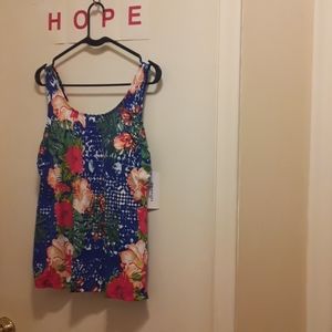 NWT - SWIMSUITS Swim Top❤💜